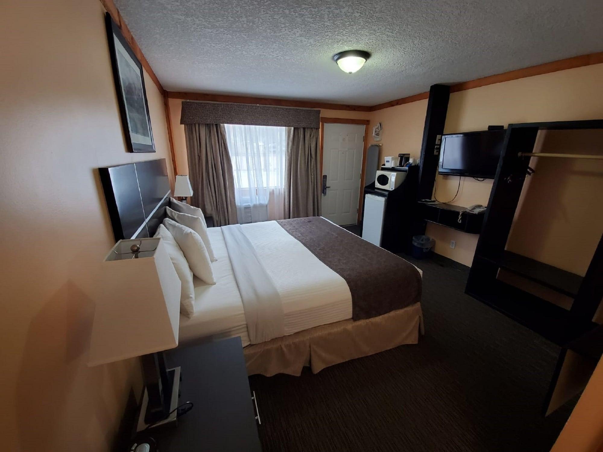 Travelodge By Wyndham Golden Sportsman Lodge Екстер'єр фото