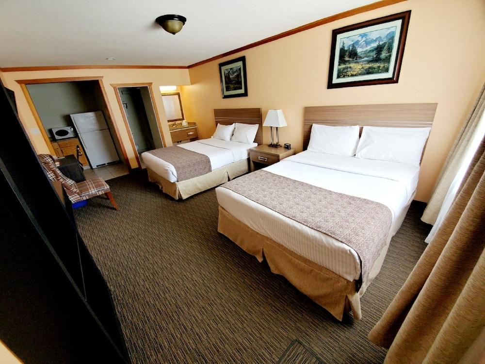 Travelodge By Wyndham Golden Sportsman Lodge Екстер'єр фото