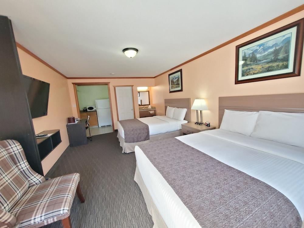 Travelodge By Wyndham Golden Sportsman Lodge Екстер'єр фото