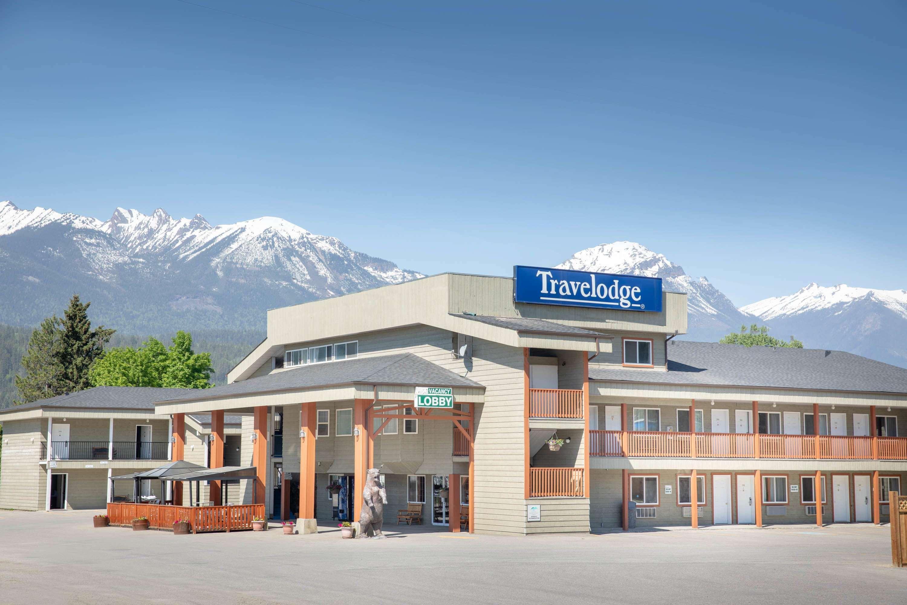 Travelodge By Wyndham Golden Sportsman Lodge Екстер'єр фото